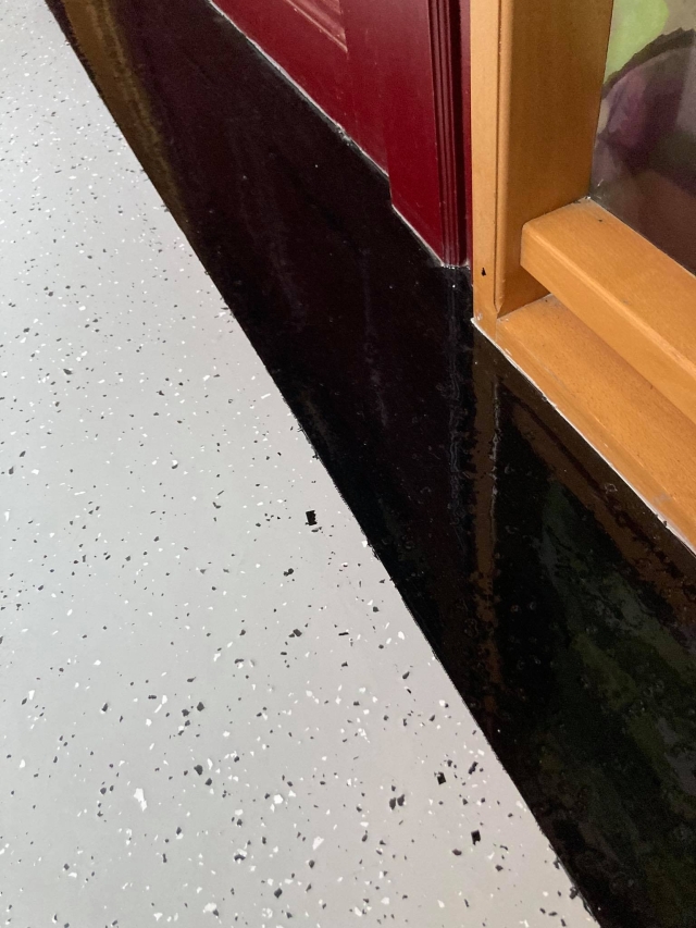 Műgyantázás dekorcsíkkal